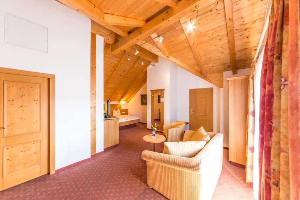 Metzgerei Gasthof Oberhauser - Hotel Zur Post Egling Exterior foto